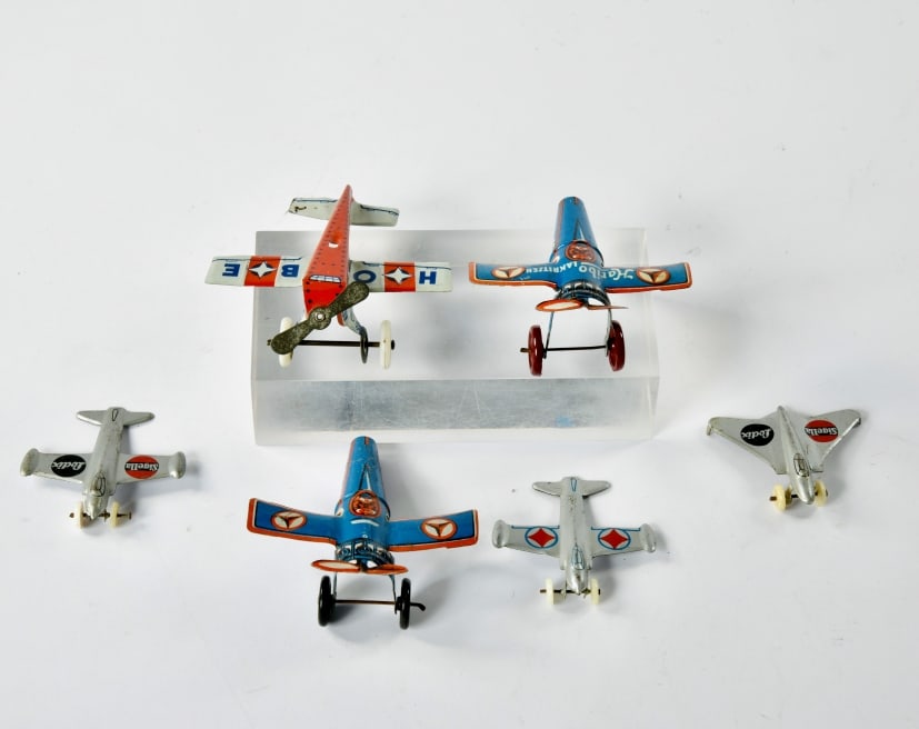 6 Penny Toy Flugzeuge (1 of 1)