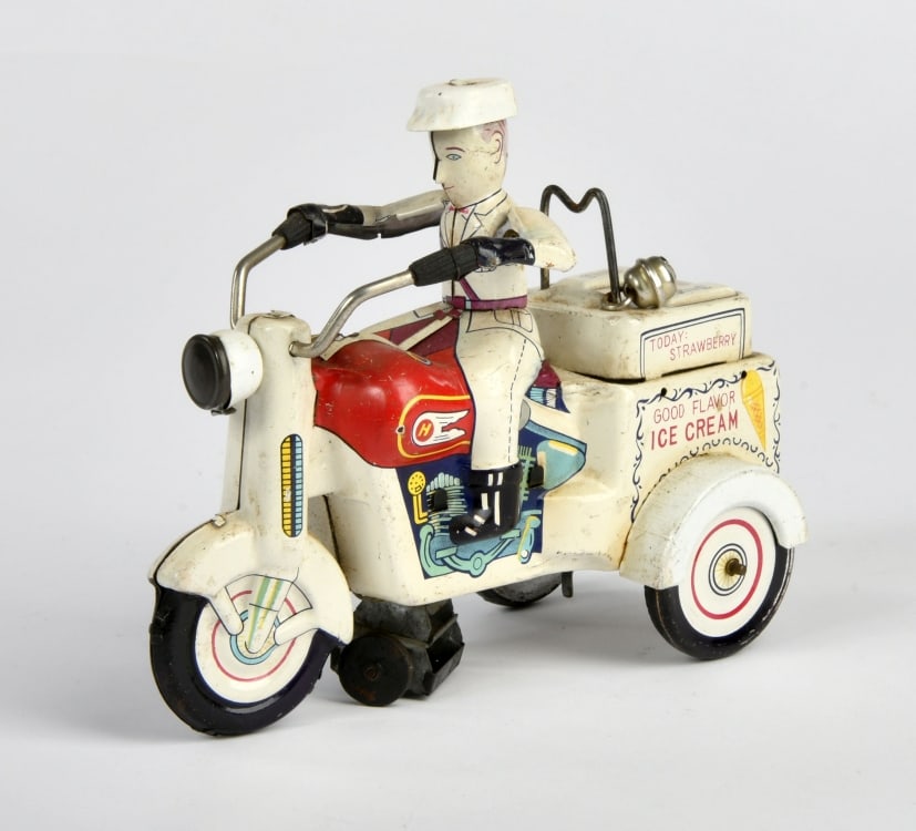 KO Yoshiya, Ice Cream Motorrad (1 of 1)