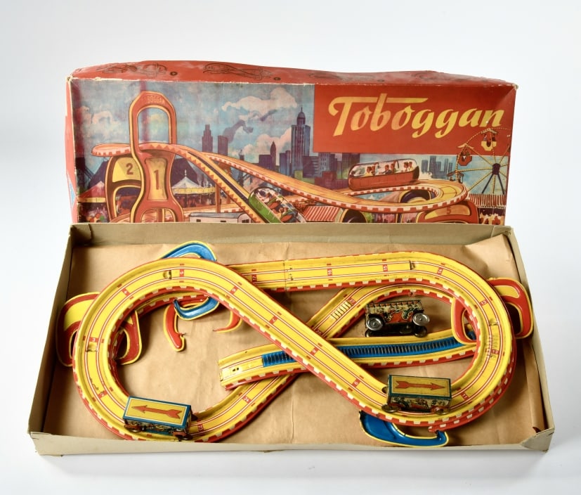Technofix, Toboggan mit 3 Fahrzeugen: Technofix, Toboggan mit 3 Fahrzeugen, W.-Germany, 53x26 cm, Blech, UW ok, min. LM, Okt Z 2, Z 2