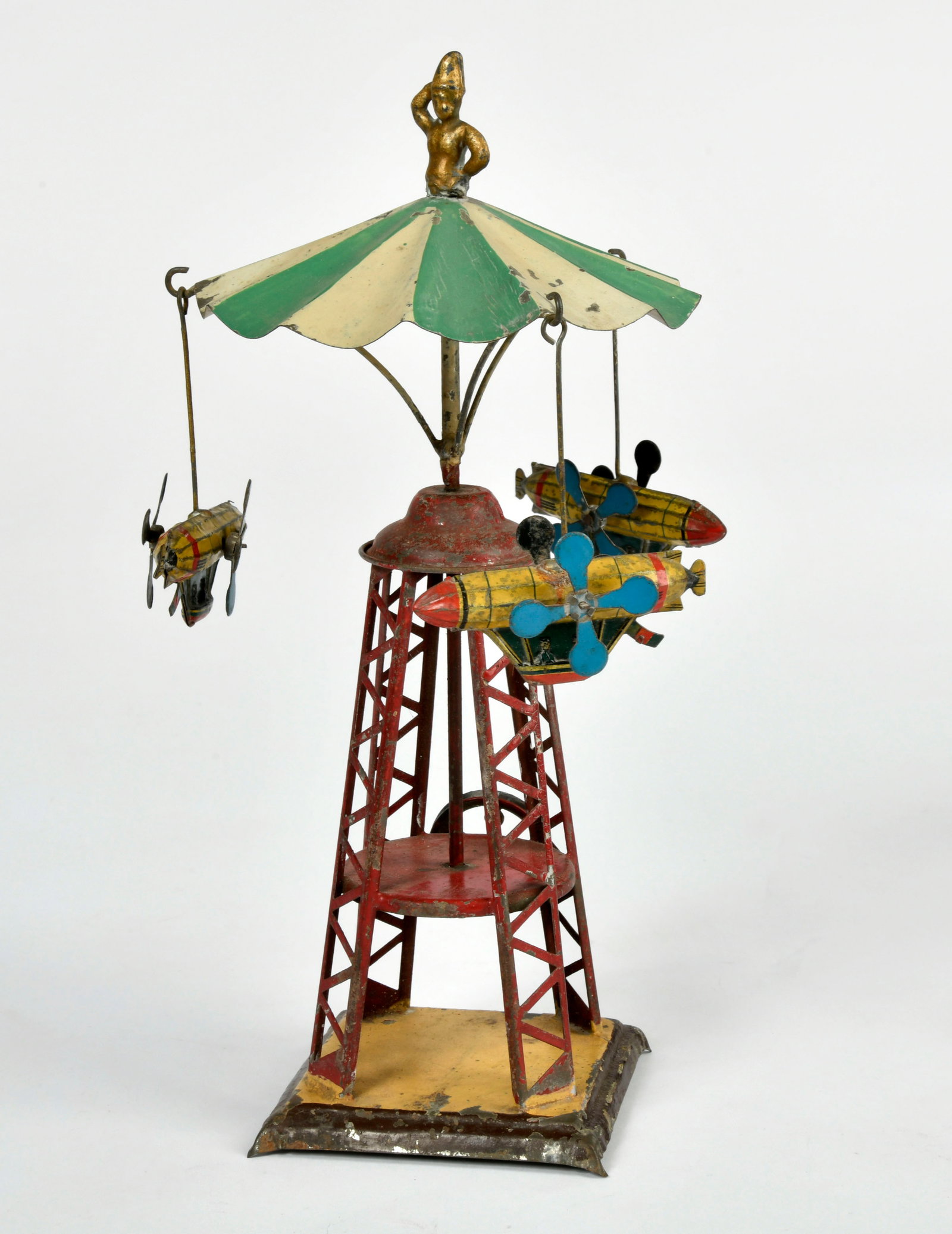 Karussell mit Penny Toy Zeppelinen (1 of 1)