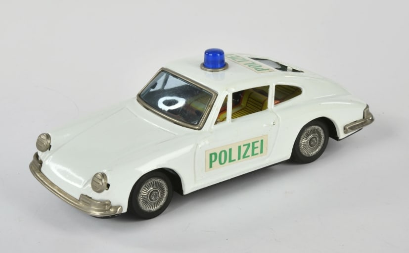 Yone, Porsche Polizei (1 of 1)