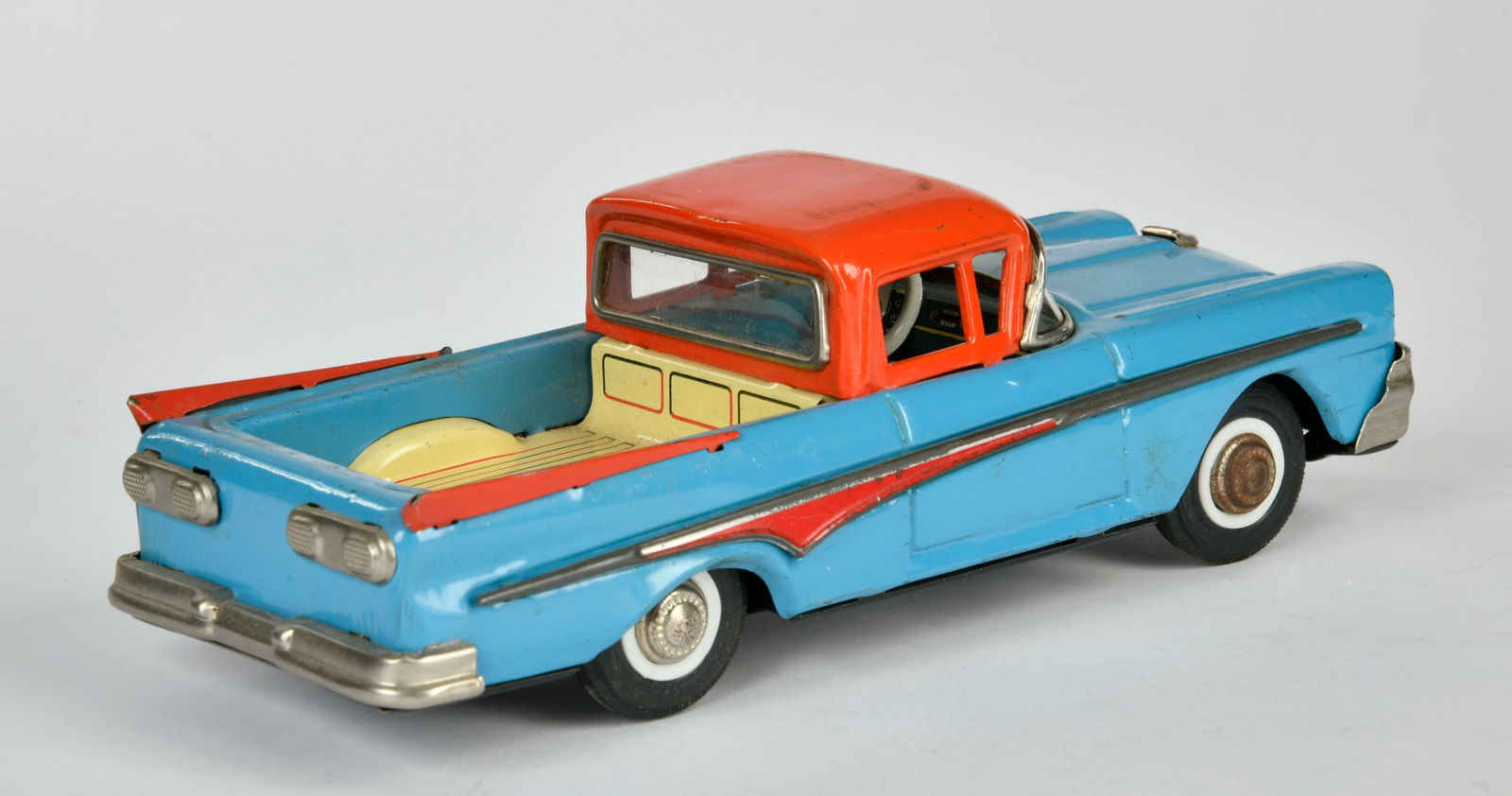 Joustra, Pick Up (1 of 3)