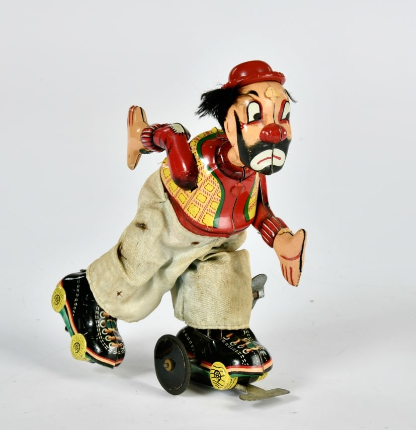 TPS, Clown on Rollerskates (1 of 1)