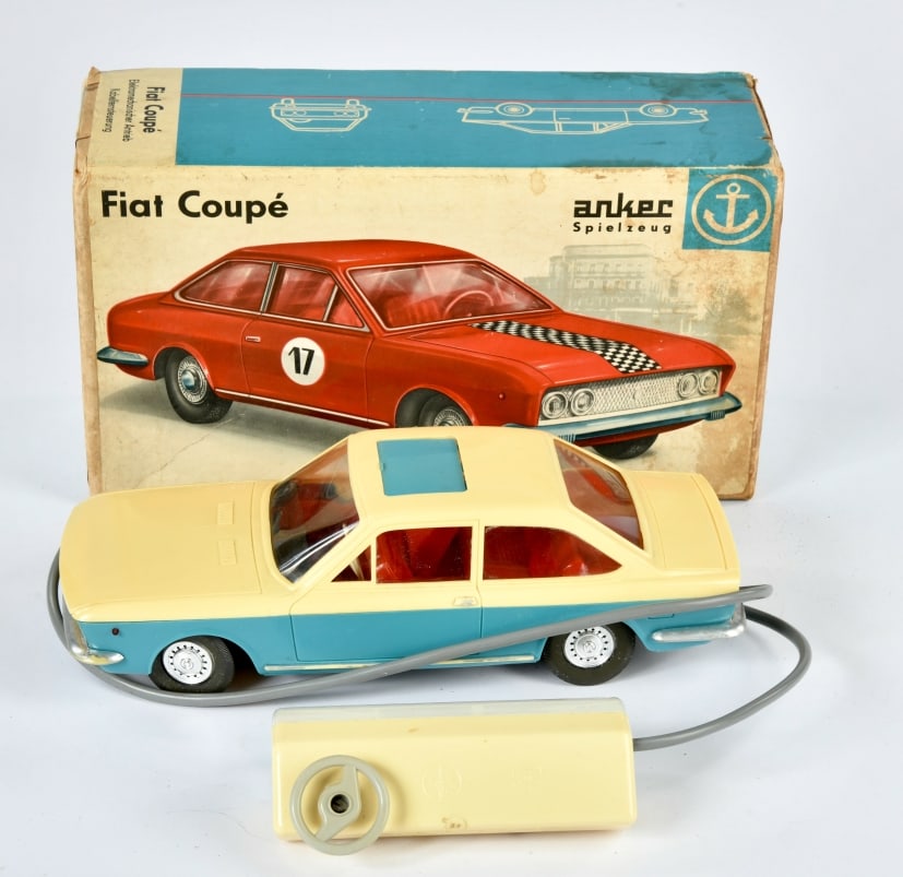 Anker, Fiat Coupe: Anker, Fiat Coupe, DDR, 29 cm, Kst, ungepruft, Okt, Z 2