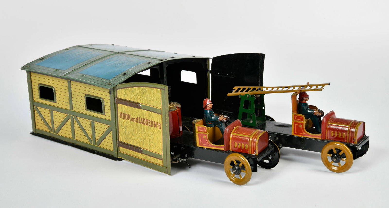 Fischer, Hook and Laader Garage & 2x Feuerwehr (1 of 2)