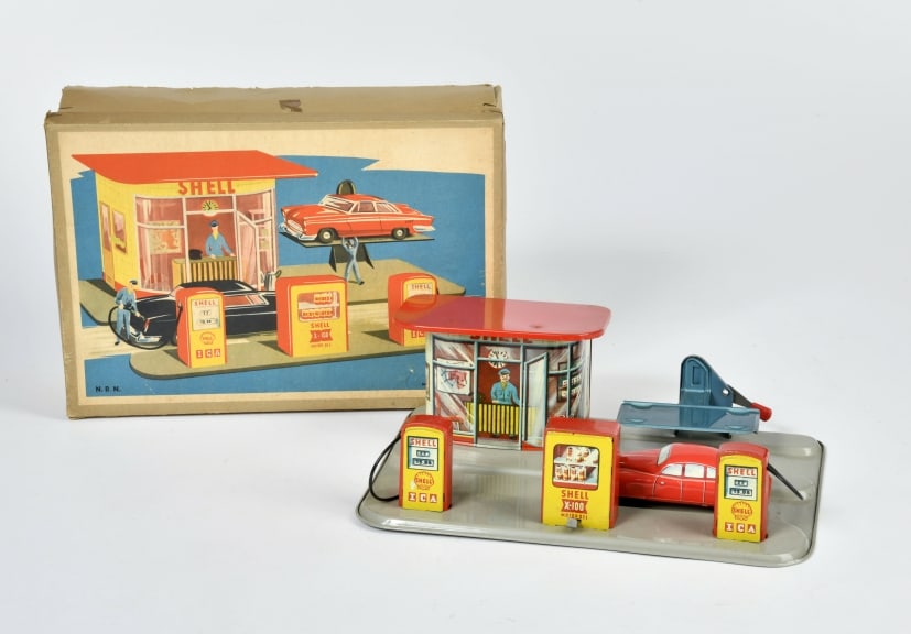 NBN, Shell Tankstelle mit Auto (1 of 1)