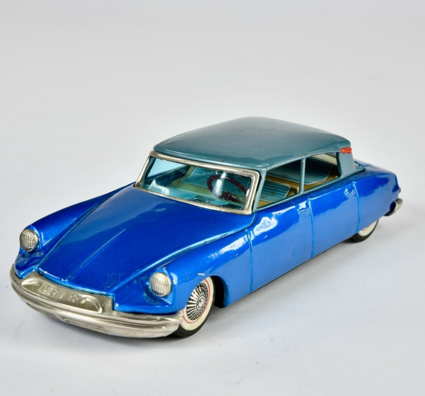Bandai, Citroen DS 19 Sedan (1 of 2)