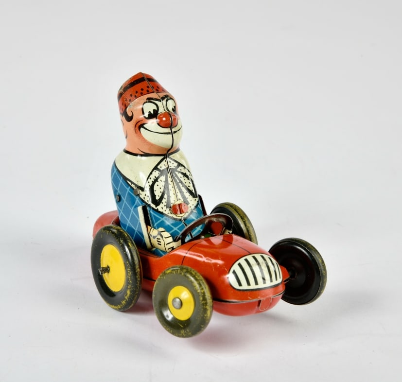 Biller, Clown in Auto (1 of 1)