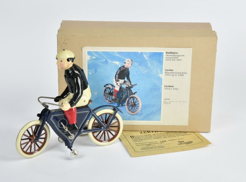 BS GmbH, Radfahrer nach historischem Vorbild: BS GmbH, Radfahrer nach historischem Vorbild, 20 cm, Blech, Vorserie, Zertifikat Nr 146/211, UW ok, Okt, Z 1