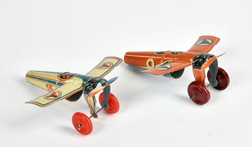 2 Penny Toy Flugzeug Pfeifen (1 of 1)