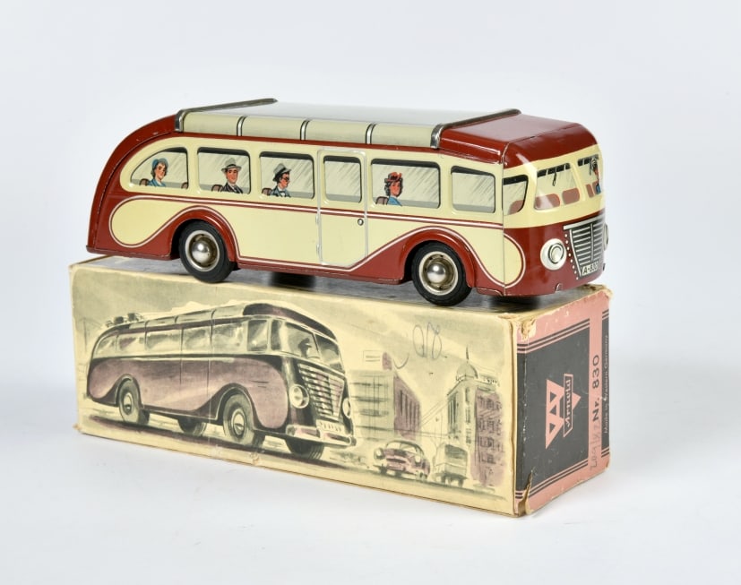 Arnold, Reisebus 830 (1 of 1)