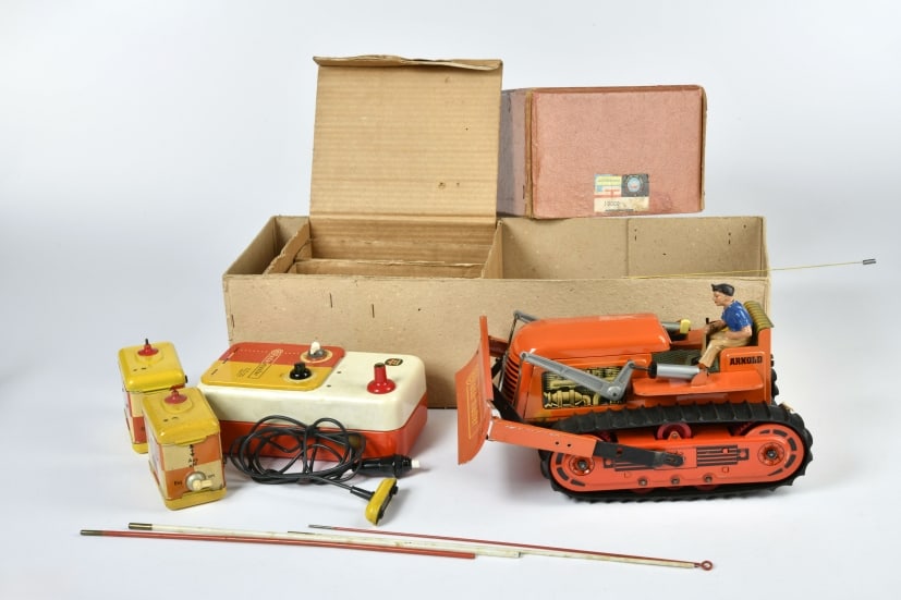 Arnold, Radarmaster Traktor (1 of 1)