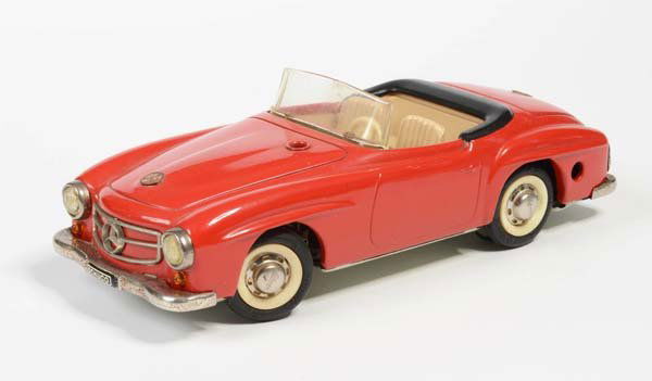 Schuco: English: Schuco, Mercedes 2097, W.-Germany, minimal paint damage, chrome tarnished, pane deformed, condition 2 Deutsch: Schuco, Mercedes 2097, 22 cm, W.-Germany, minimale Lackmängel, Chrom angelaufen