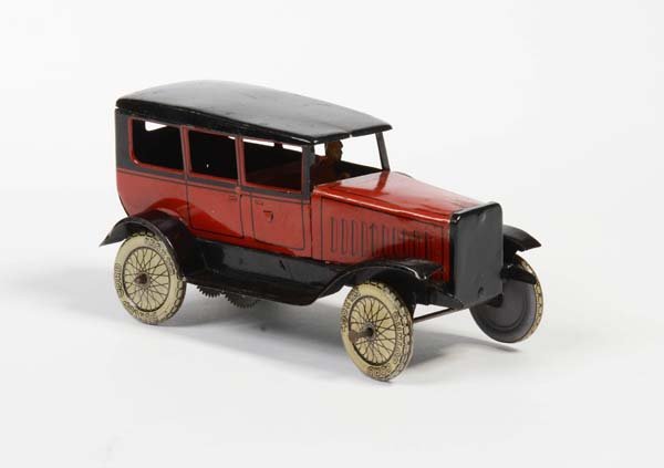 Bing: English: Bing ?, Sedan Car, Germany prewar, tin, windup ok, minimal paint damage, condition 2+ Deutsch: Bing ?, Limousine, Germany VK, 16 cm, Blech, Uhrwerk ok, minimale Lackmängel, Z 2+, (3820)