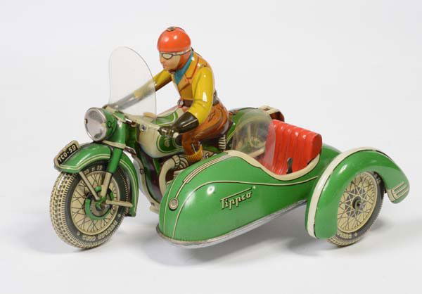 Tippco: English: Tippco,Motorbike with Sidecar, US Zone Germany, tin, windup ok, partially paint damage, condition 1- Deutsch: Tippco, Motorrad mit Beiwagen, US Zone Germany, 18 cm, Blech, Uhrwerk ok, teilwei