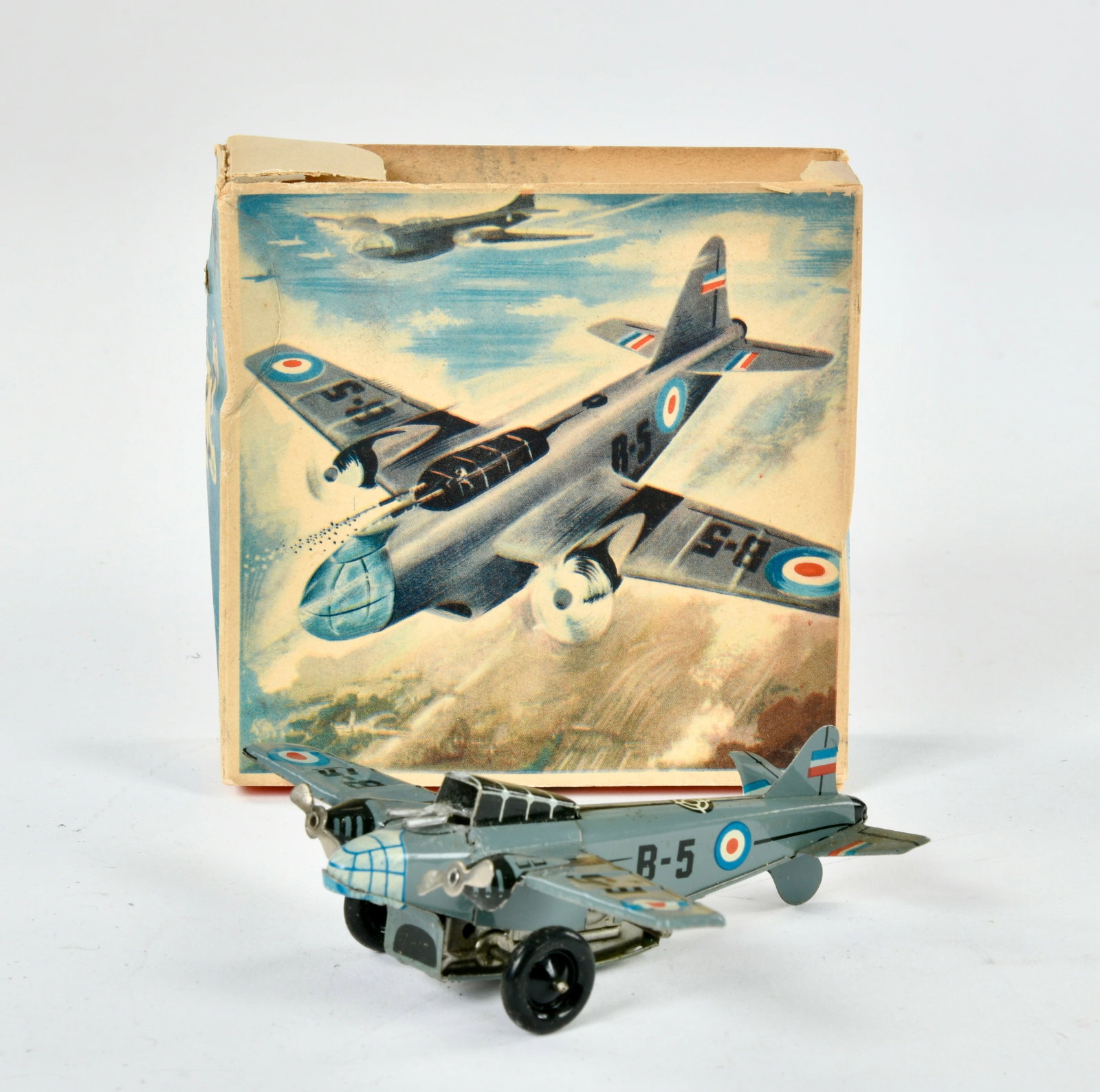 Arnold, Flugzeug 750: Arnold, Flugzeug 750, US Z. Germany, 11,5 cm, Blech, UW + Funkenschlag ok, min. LM, Okt an einer Lasche beschadigt, sonst Z 1-2