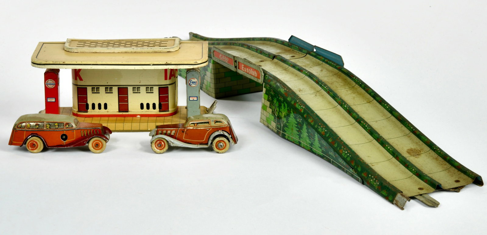 Tippco, Reichsautobahn mit Tankstelle, Brucke und zwei Fahrzeugen (1 of 1)