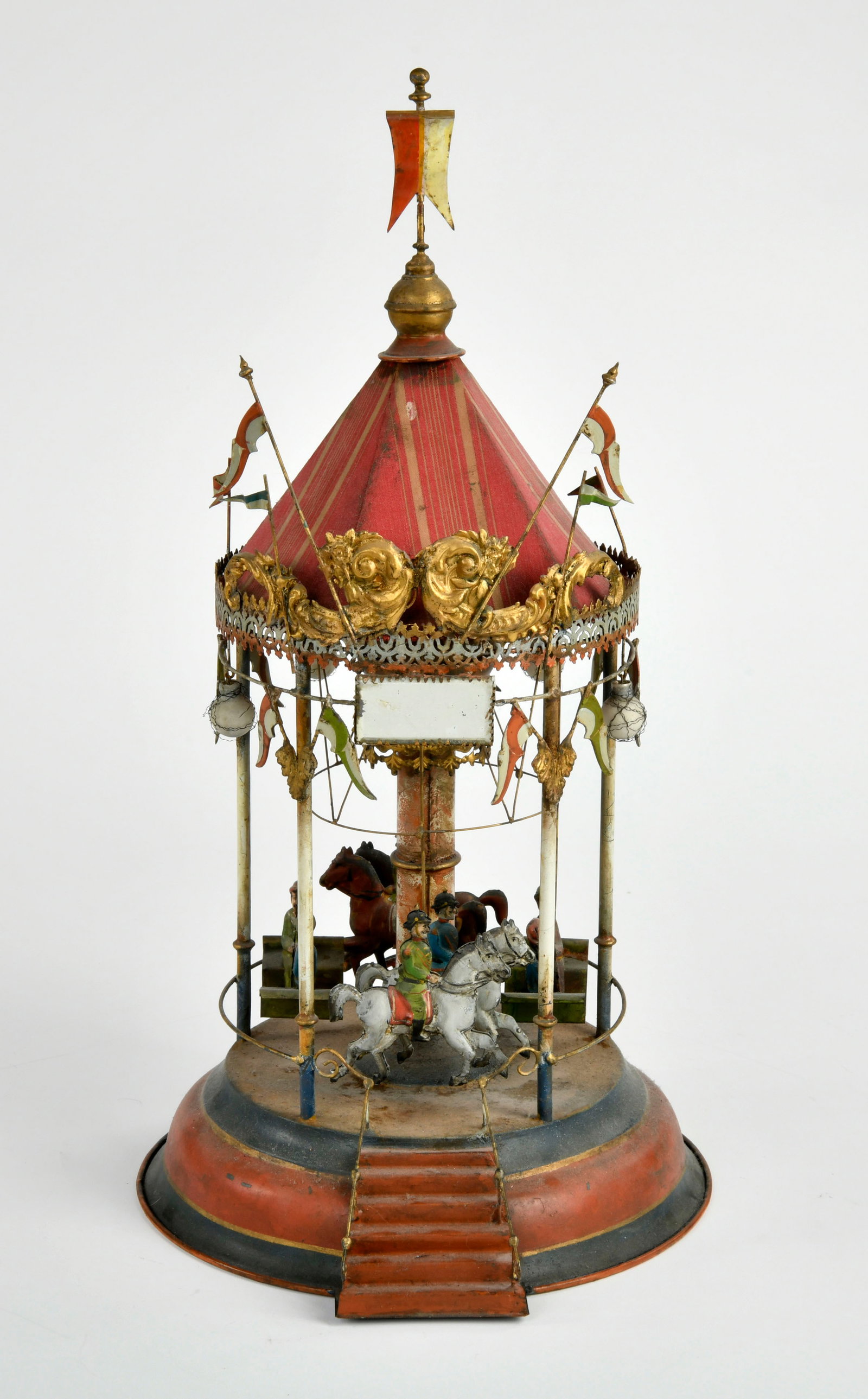 Karussell mit Stoffdach: Karussell mit Stoffdach, Nurnberg um 1900, 54 cm, Blech, Funktion ok, etwas abgedunkelt, sonst sehr schoner Originalzustand