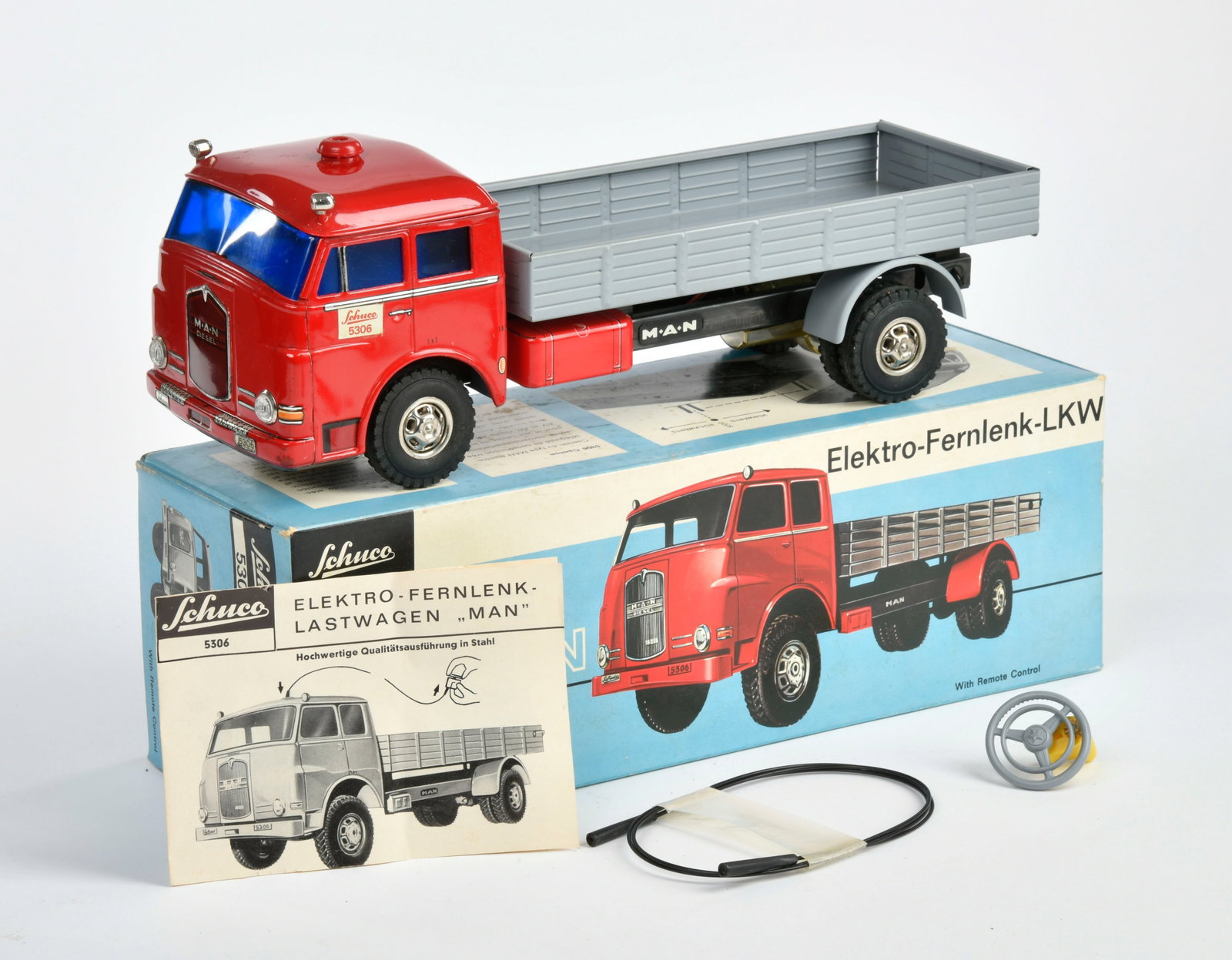 Schuco, Fernlenk MAN LKW 5306: Schuco, Fernlenk MAN LKW 5306, W.-Germany, 34 cm, Blech, Antrieb ok, Okt Z 1-, Z 1-