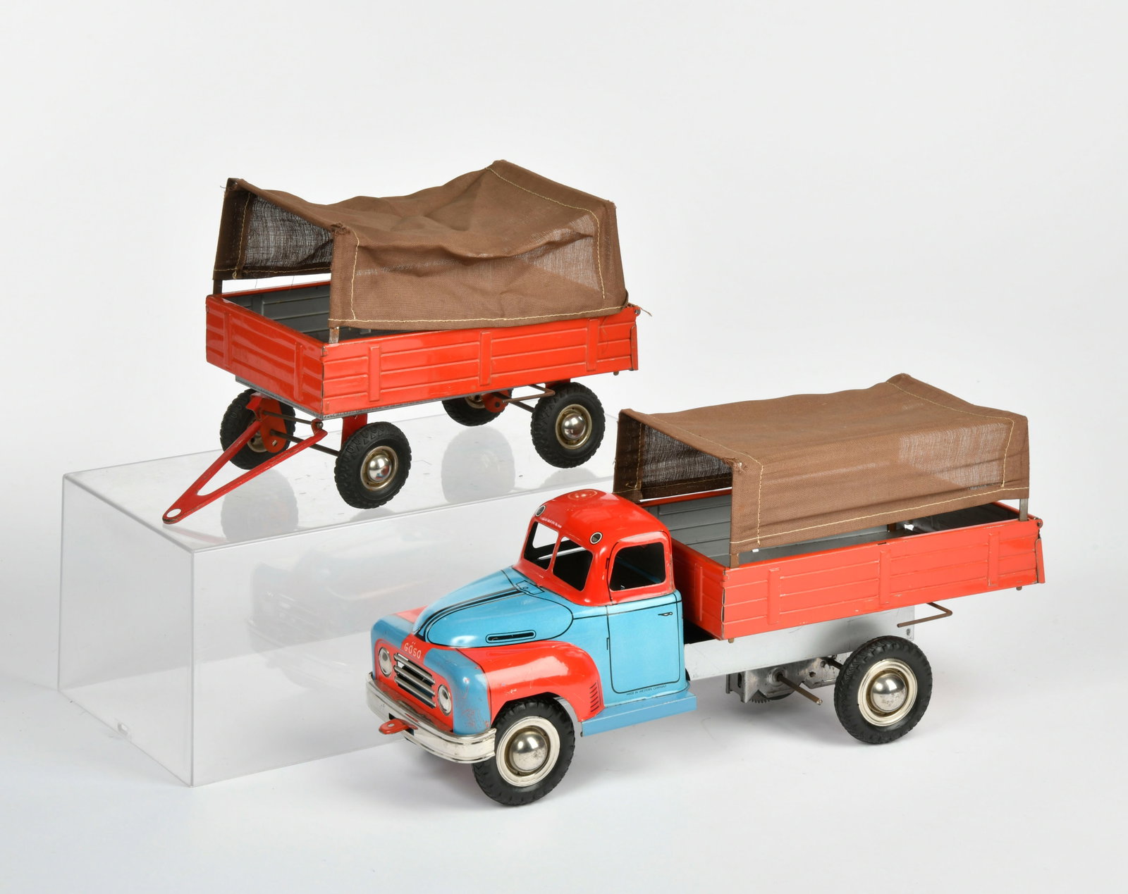Goso, LKW mit Plane und Anhanger: Goso, LKW mit Plane und Anhanger, W.-Germany, 52 cm, Blech, UW ok, Z 1-