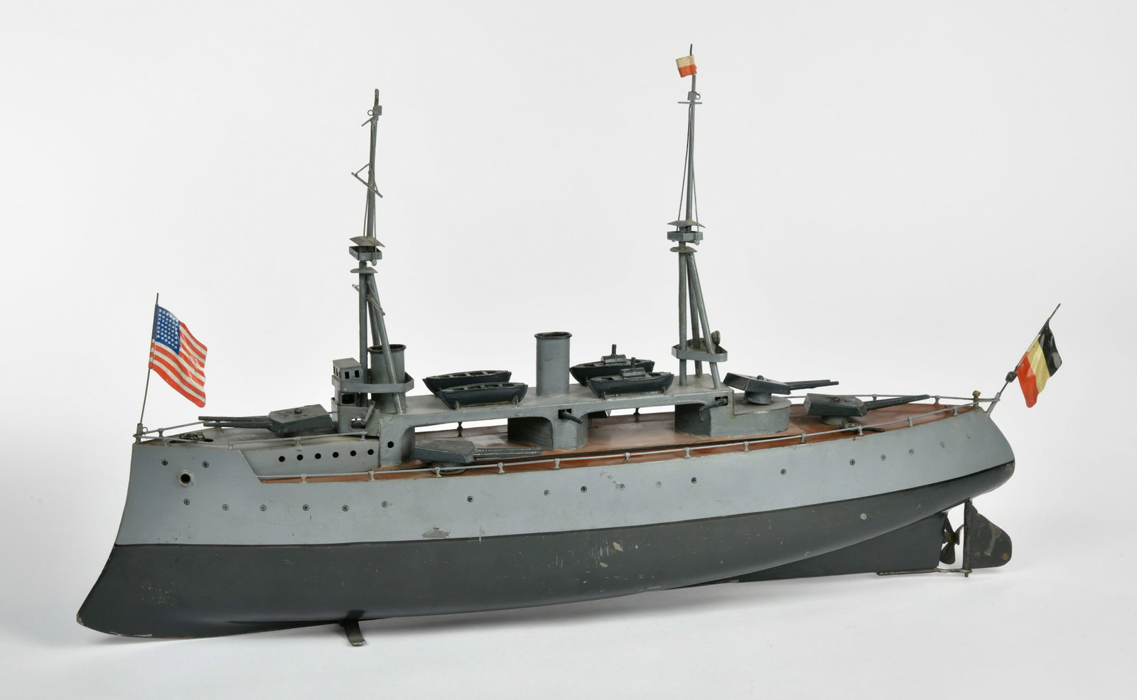 Bing, Kriegsschiff: Bing, Kriegsschiff, Germany VK, 65 cm, UW ok, Aufbau farblich uberarbeitet