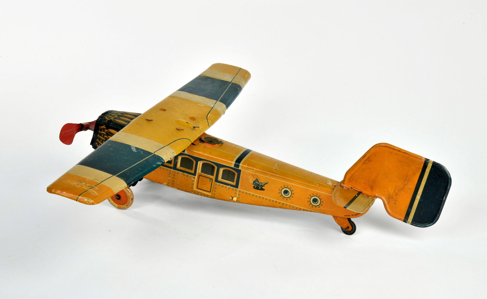 Eindecker Flugzeug - 2