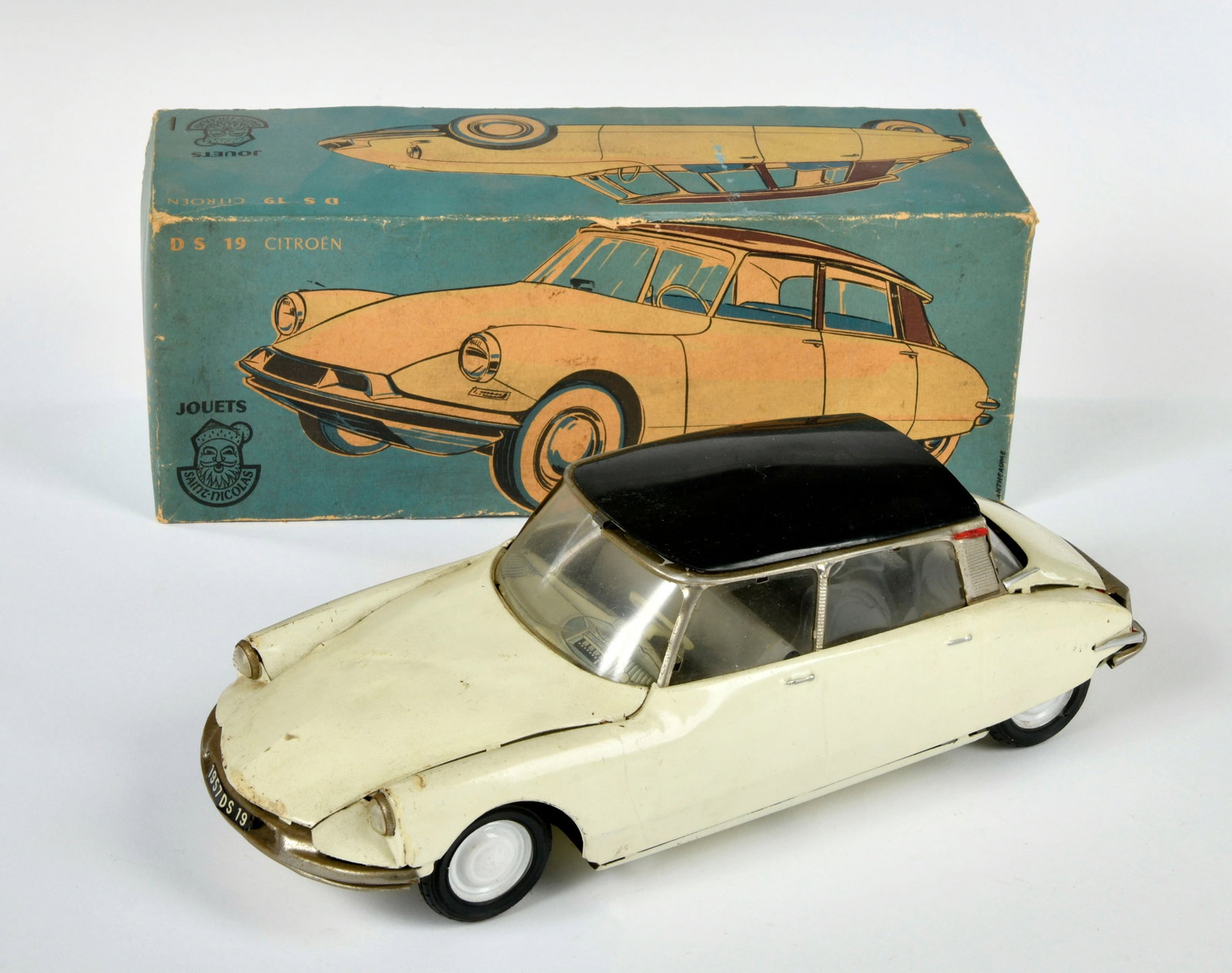 Jouets Saint Nicolas, Citroen DS 19 (1 of 2)