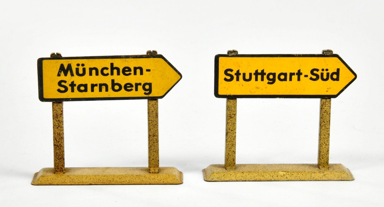 Tippco, 2 Schilder fur Reichsautobahn Stuttgart-Sud & Munchen-Starnberg: Tippco, 2 Schilder fur Reichsautobahn Stuttgart-Sud & Munchen-Starnberg, Germany VK, Blech, min. LM