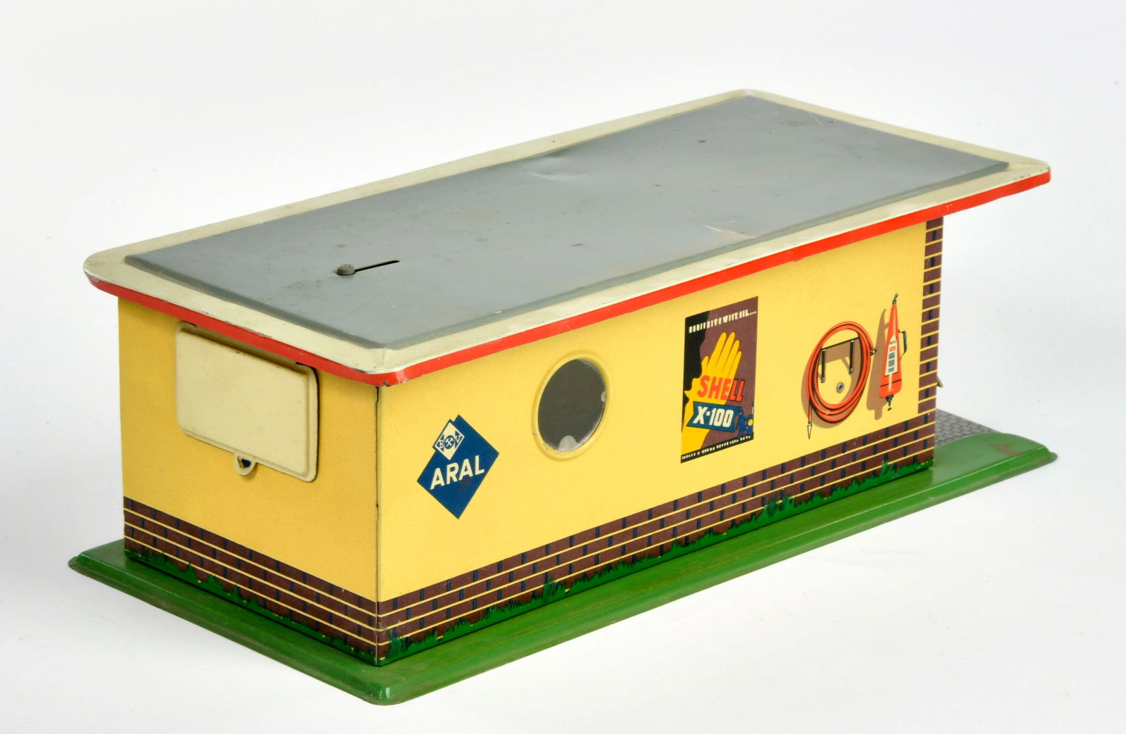 Arnold, Garage - 2