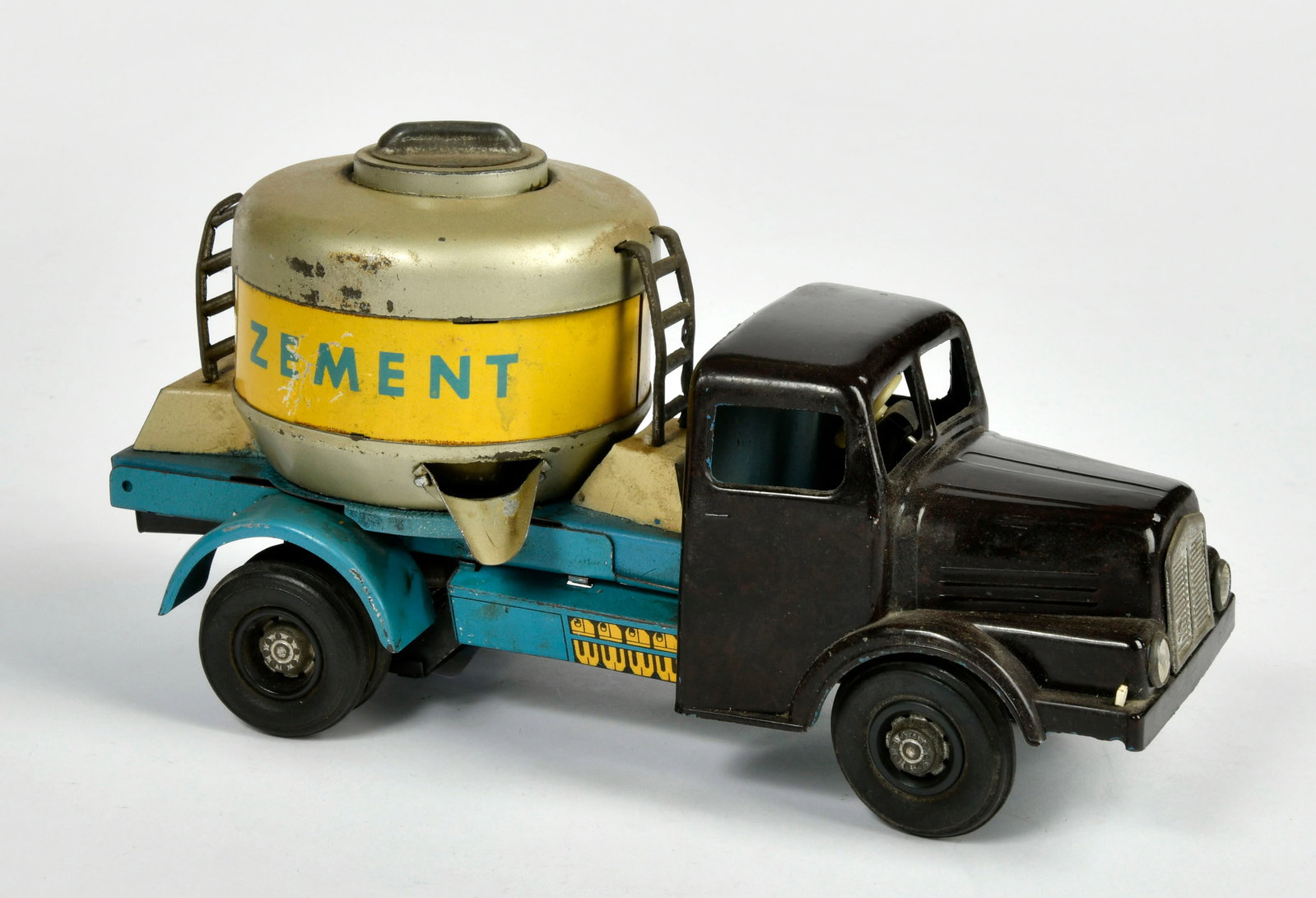 MS Brandenburg, Zement LKW: MS Brandenburg, Zement LKW, DDR, 21 cm, GemBw, Friktion ok, LM, Z 2-