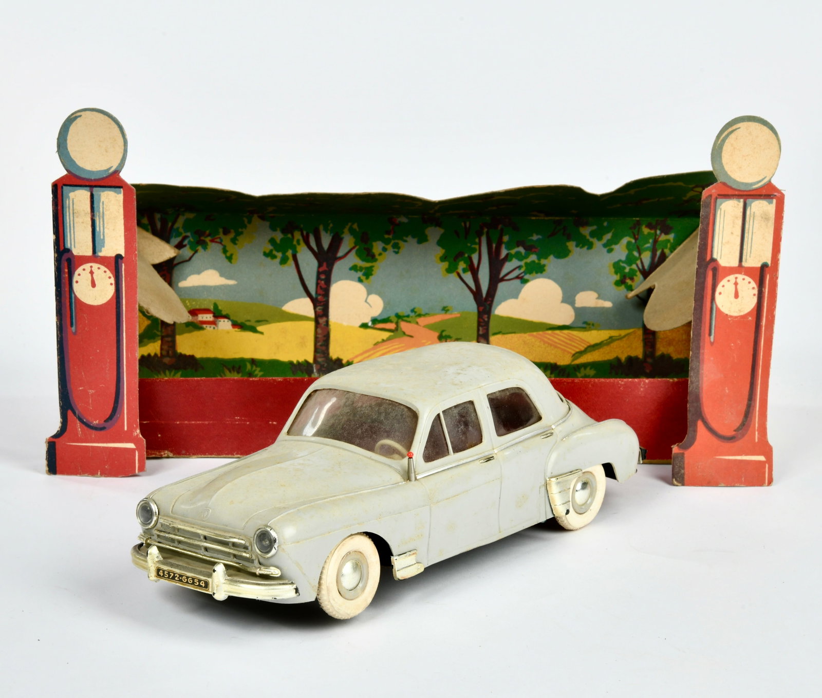 GeGe, Renault Fregate (1 of 2)