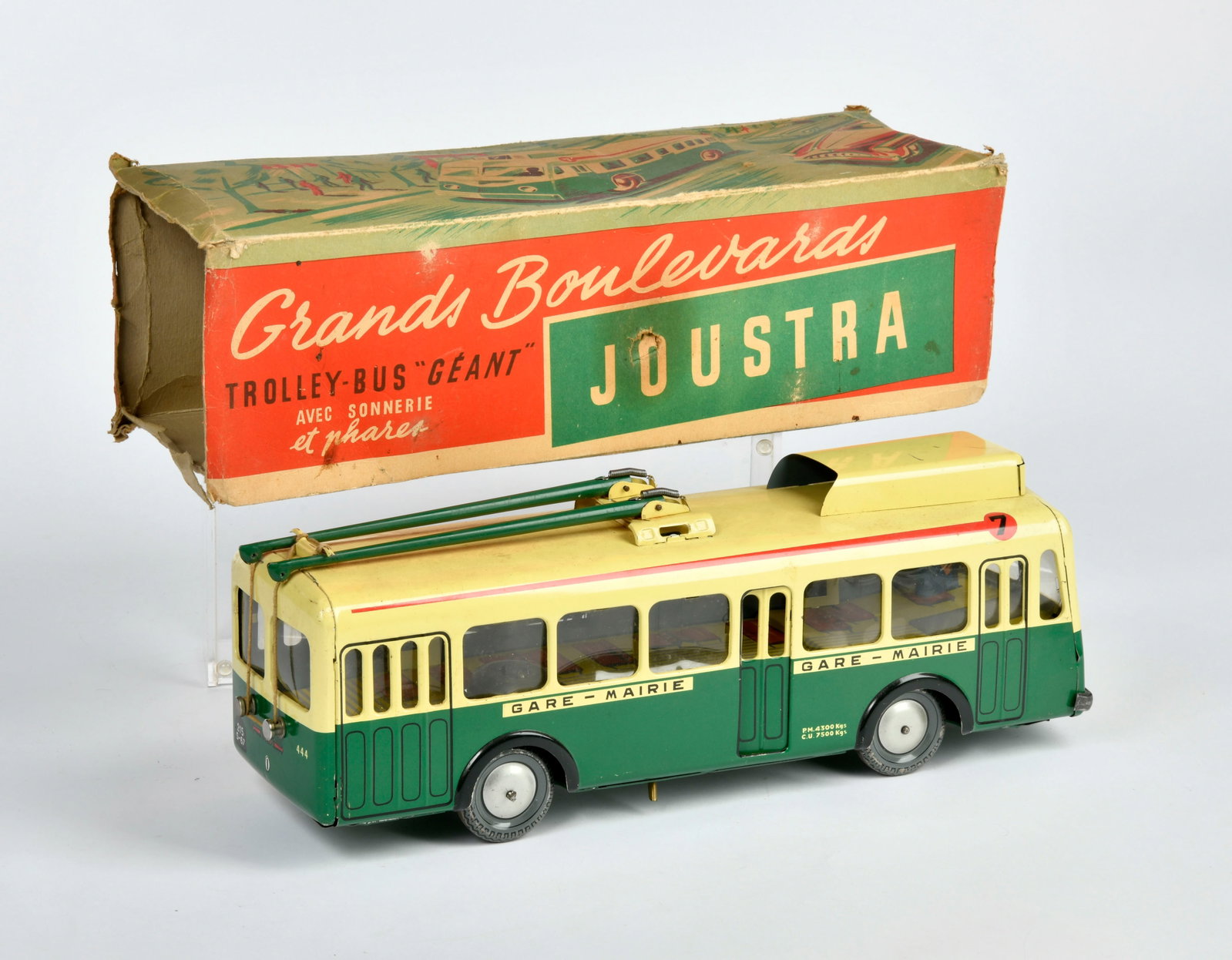 Joustra, Bus - 2