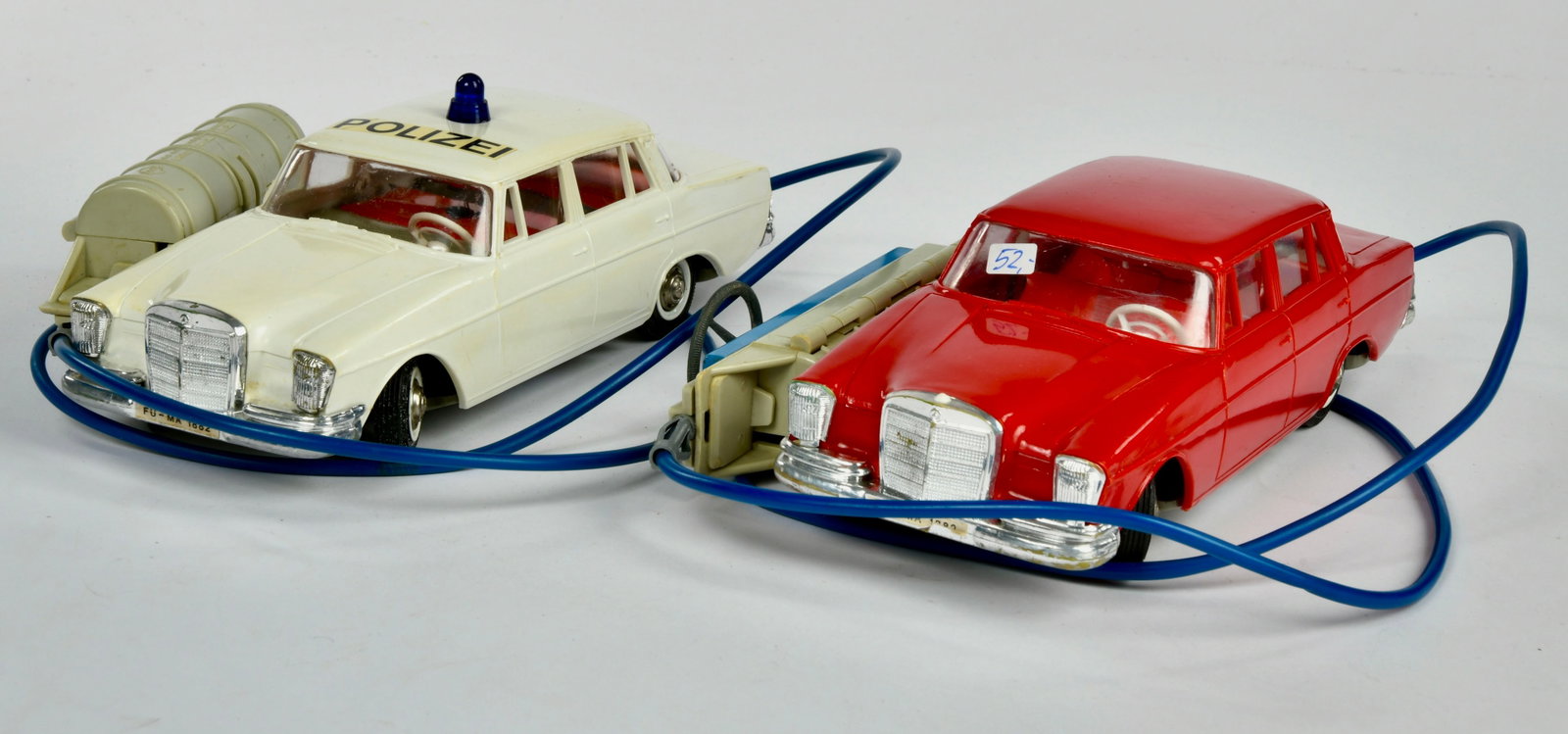 Gama, Mercedes & Mercedes Polizei (1 of 1)