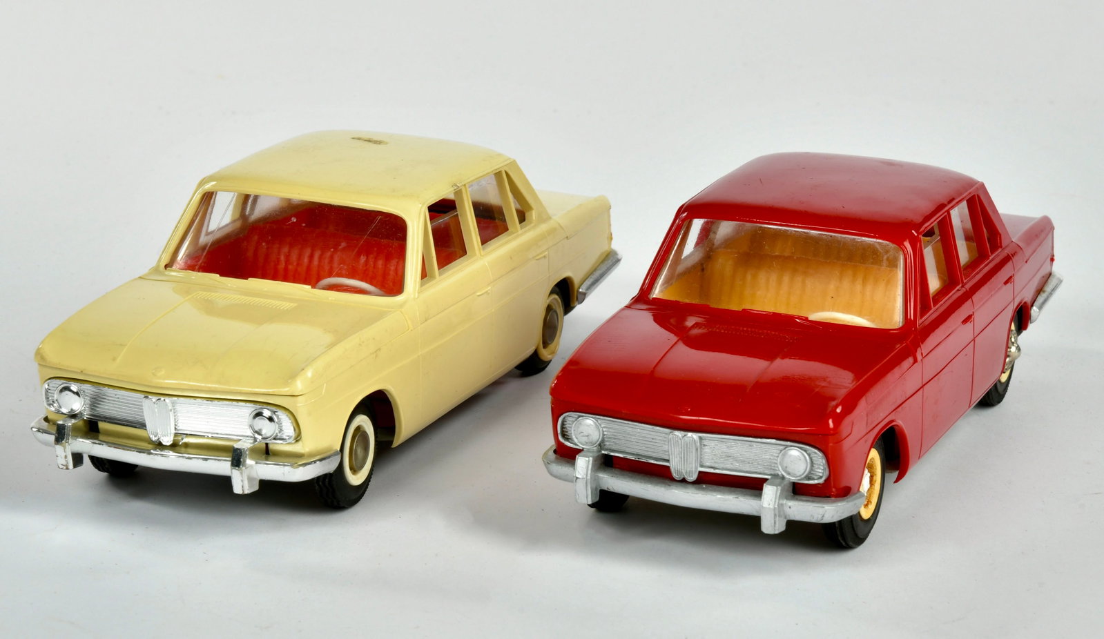 Gama, 2x BMW 1800 (1 of 1)