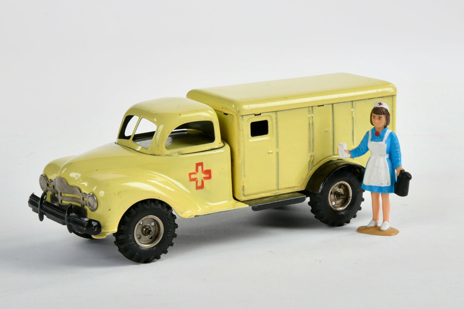 Gama, Sanitatswagen (1 of 2)