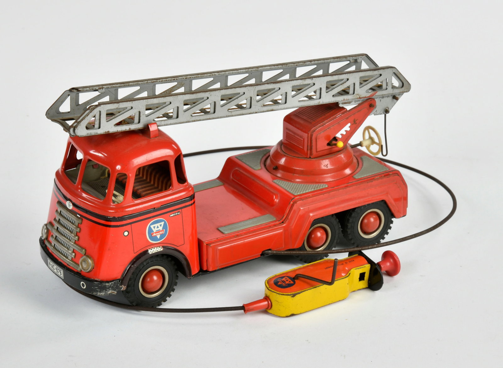 Arnold, Feuerwehr: Arnold, Feuerwehr, W.-Germany, 27 cm, Blech, Antrieb ok, LM, Z 2-