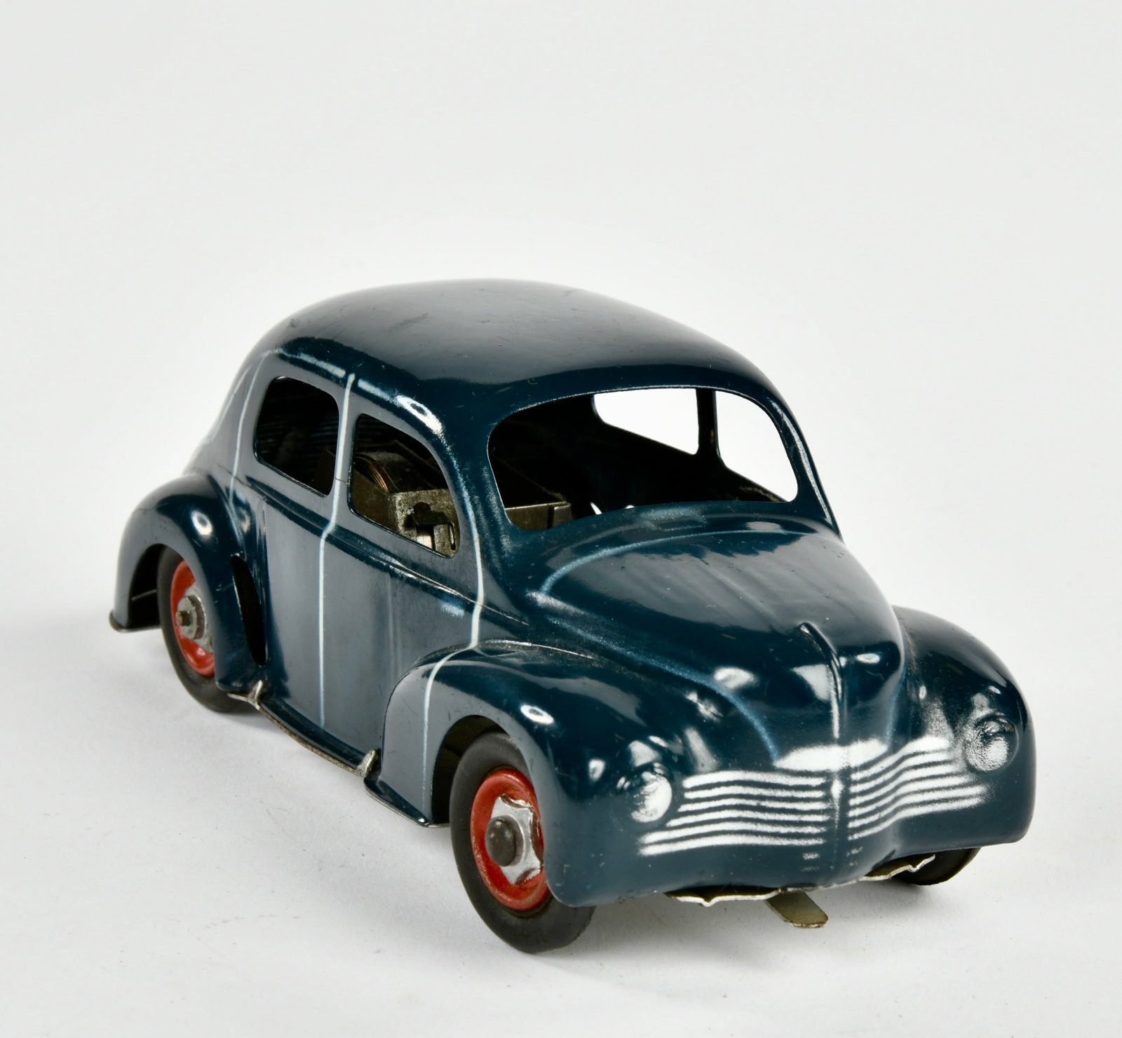 CIJ, Renault (1 of 2)