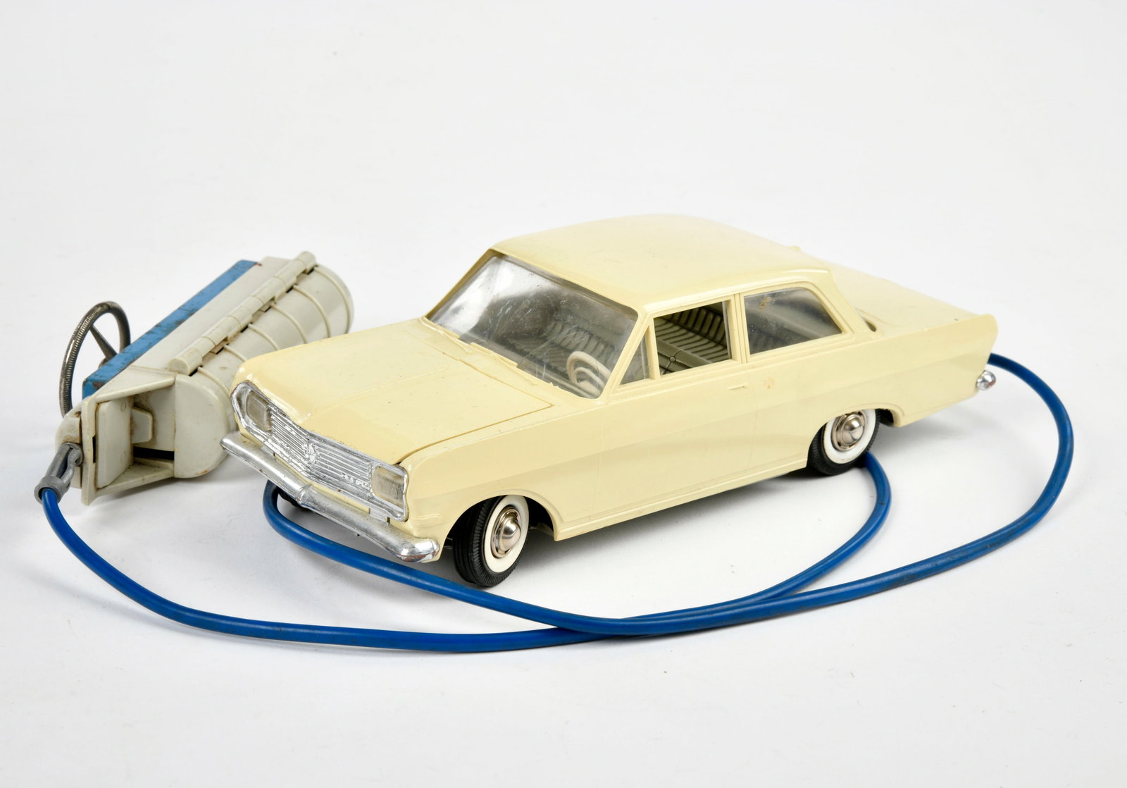 Gama, Opel Rekord: Gama, Opel Rekord, W.-Germany, 21 cm, Kst, Antrieb ok, Z 2+