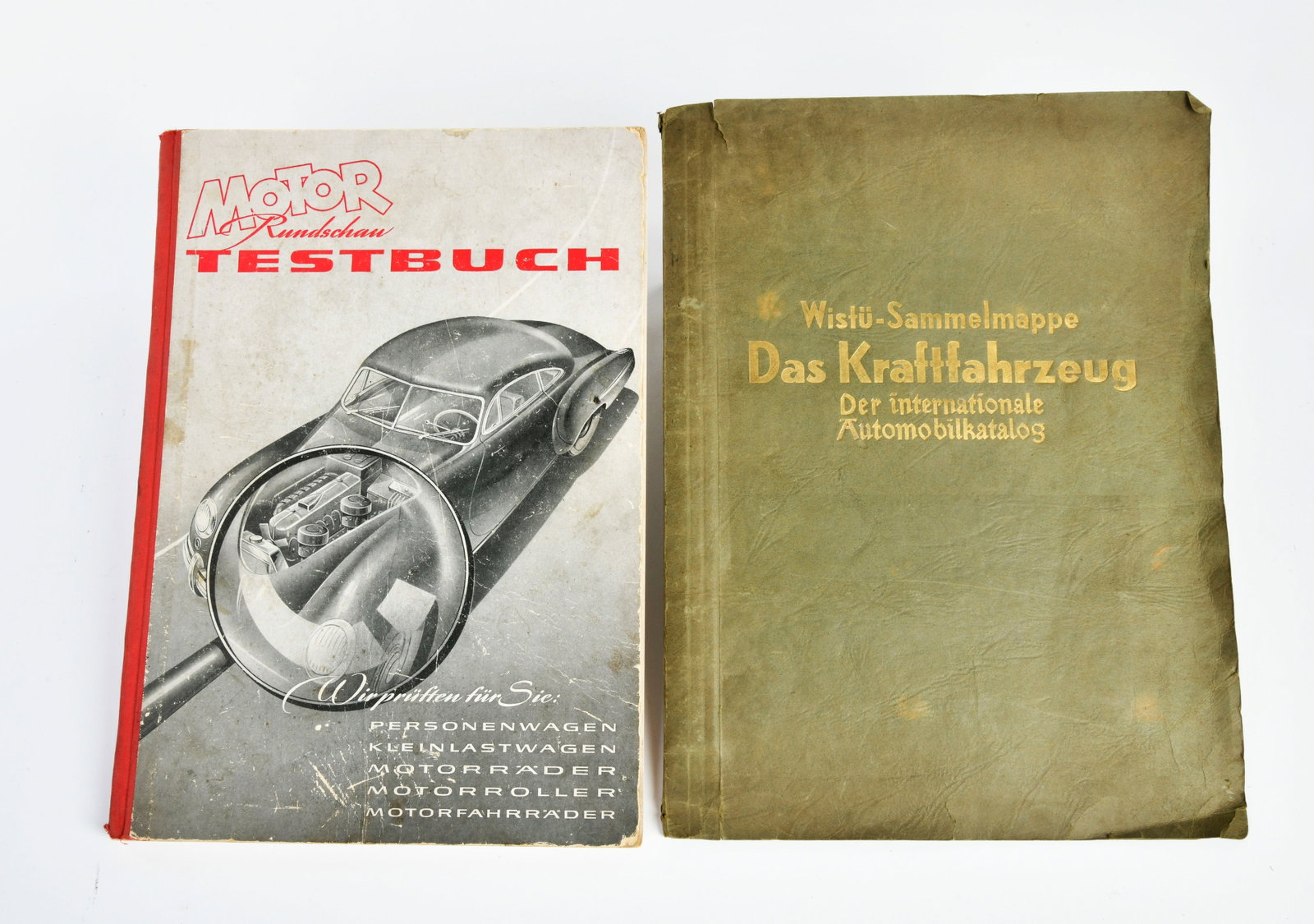 Wistu-Sammelmappe "Das Kraftfahrzeug" und Testbuch der Motorrundschau: Wistu-Sammelmappe "Das Kraftfahrzeug" (nicht komplett) und Testbuch der Motorrundschau (1951), deutliche Altersspuren, bitte besichtigen