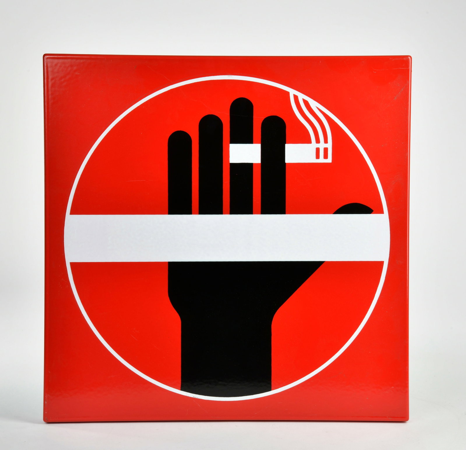 Rauchverbot, Emailschild: Rauchverbot, Emailschild, Entwurf Otl Aicher, 70er Jahre, 54 x 54 cm, Z 1