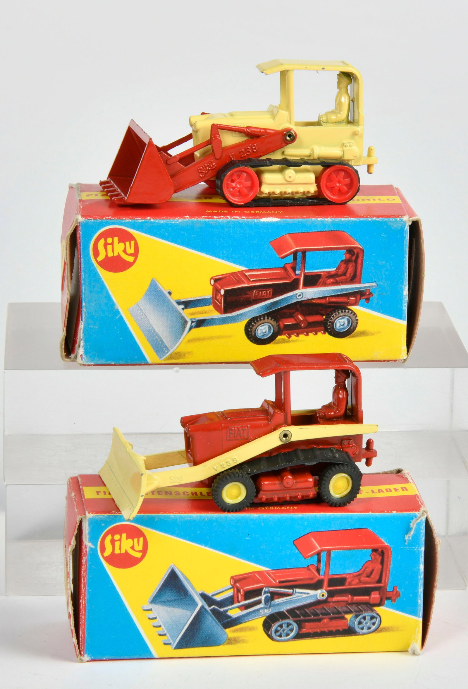 Siku, Kettenschlepper V 238 & Planierraupe V 239 (1 of 1)