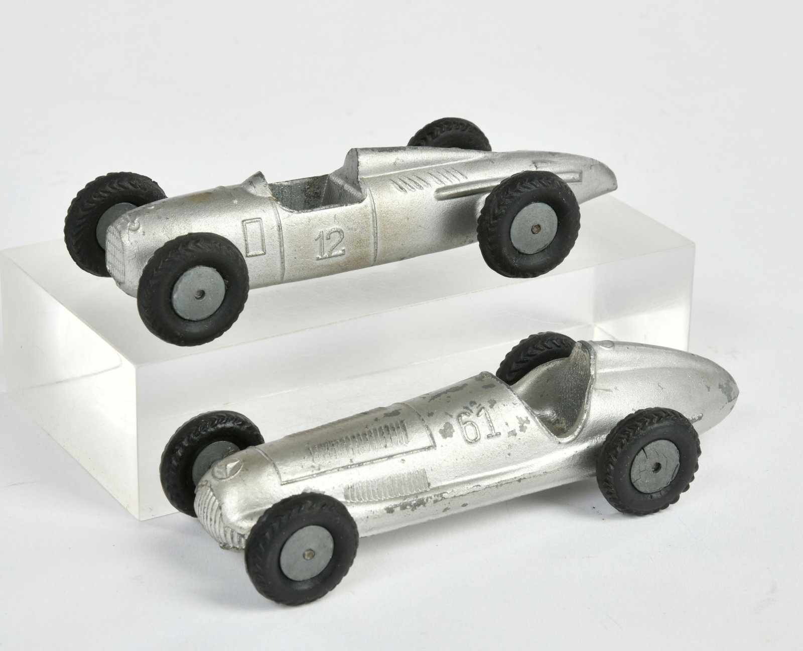 Marklin, 2 Rennwagen: Marklin, 2 Rennwagen, Germany, 1:43, Druckguss, LM
