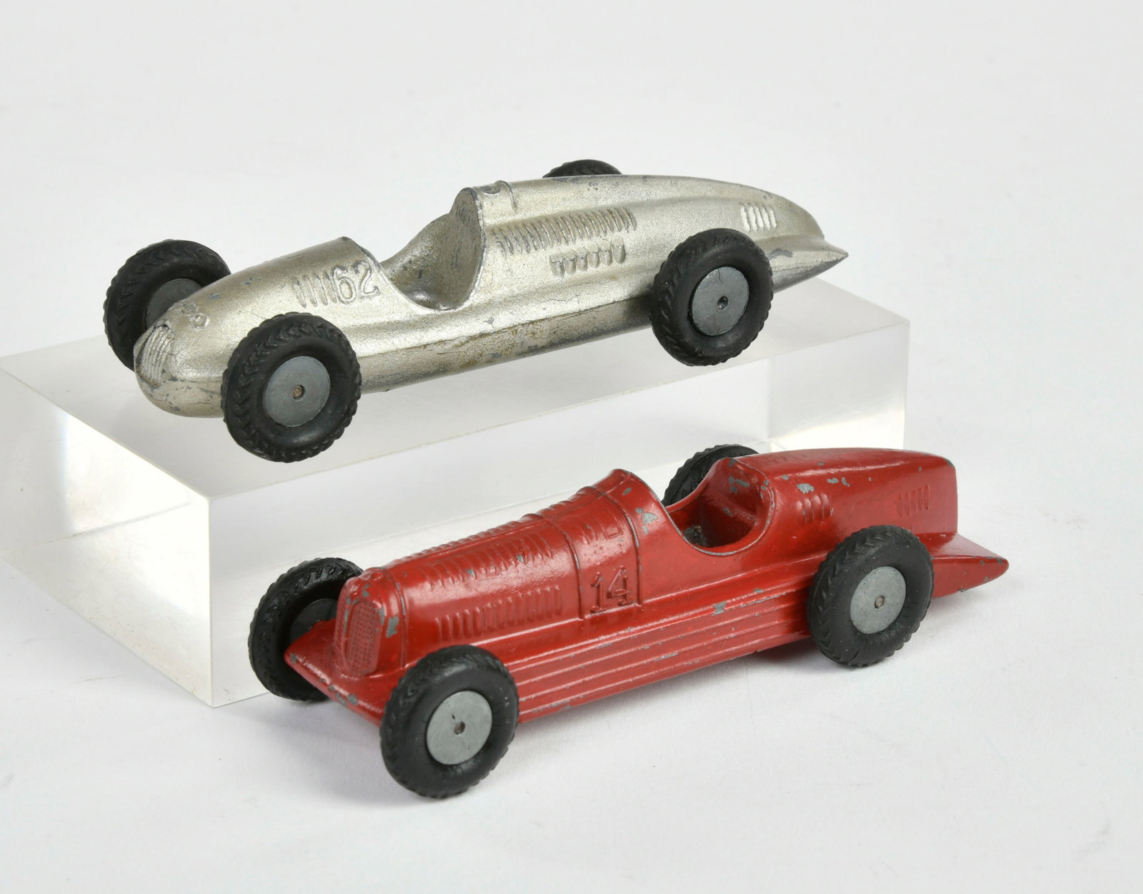 Marklin, 2 Rennwagen: Marklin, 2 Rennwagen, Germany, 1:43, Druckguss, LM
