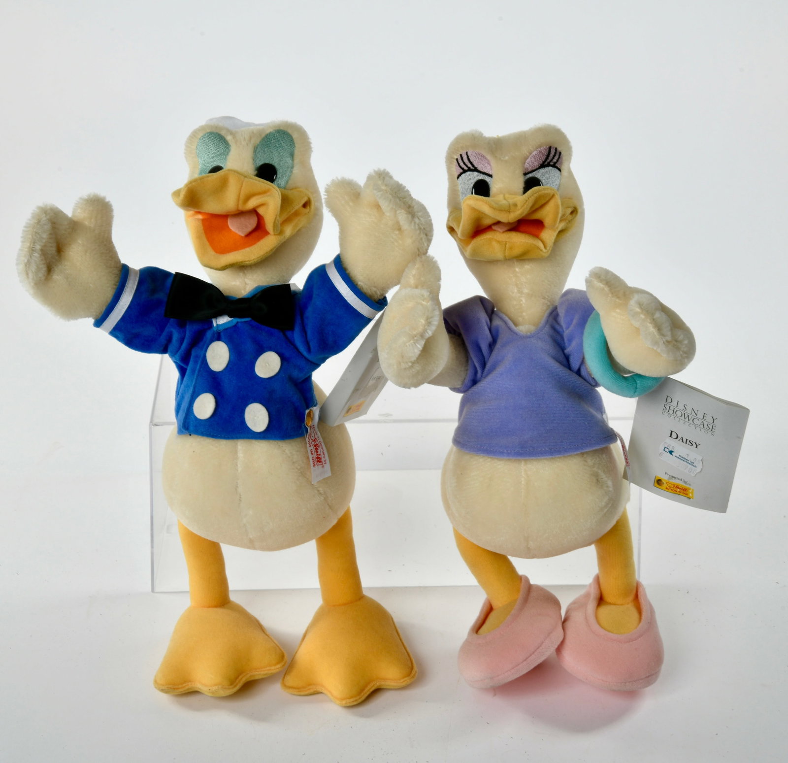 Steiff, Donald und Daisy, showcase collection (1 of 1)