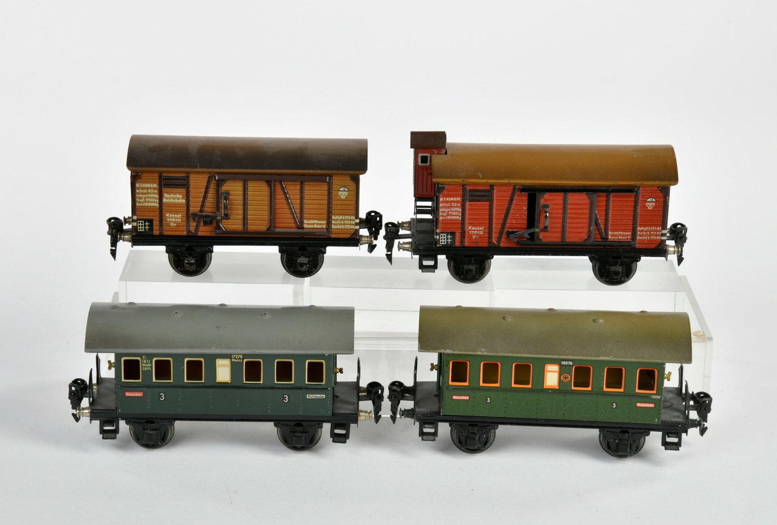 Marklin, 4 Wagen (1 of 2)