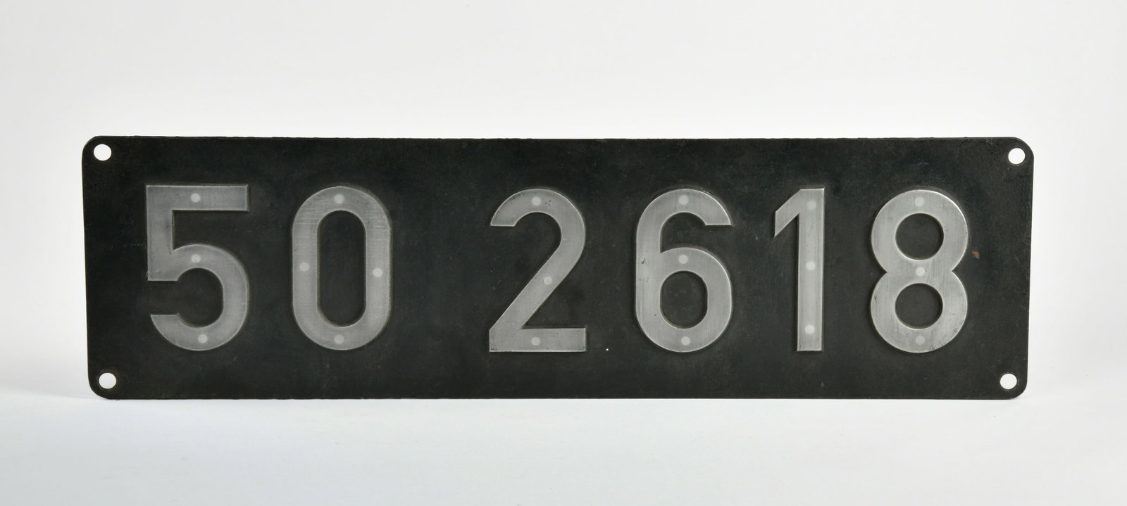 Original Lokschild 50 2618: Original Lokschild 50 2618 einer Dampflokomotive der BR 50, W.-Germany, 1960er Jahre, 70 x 20 cm, Z 1