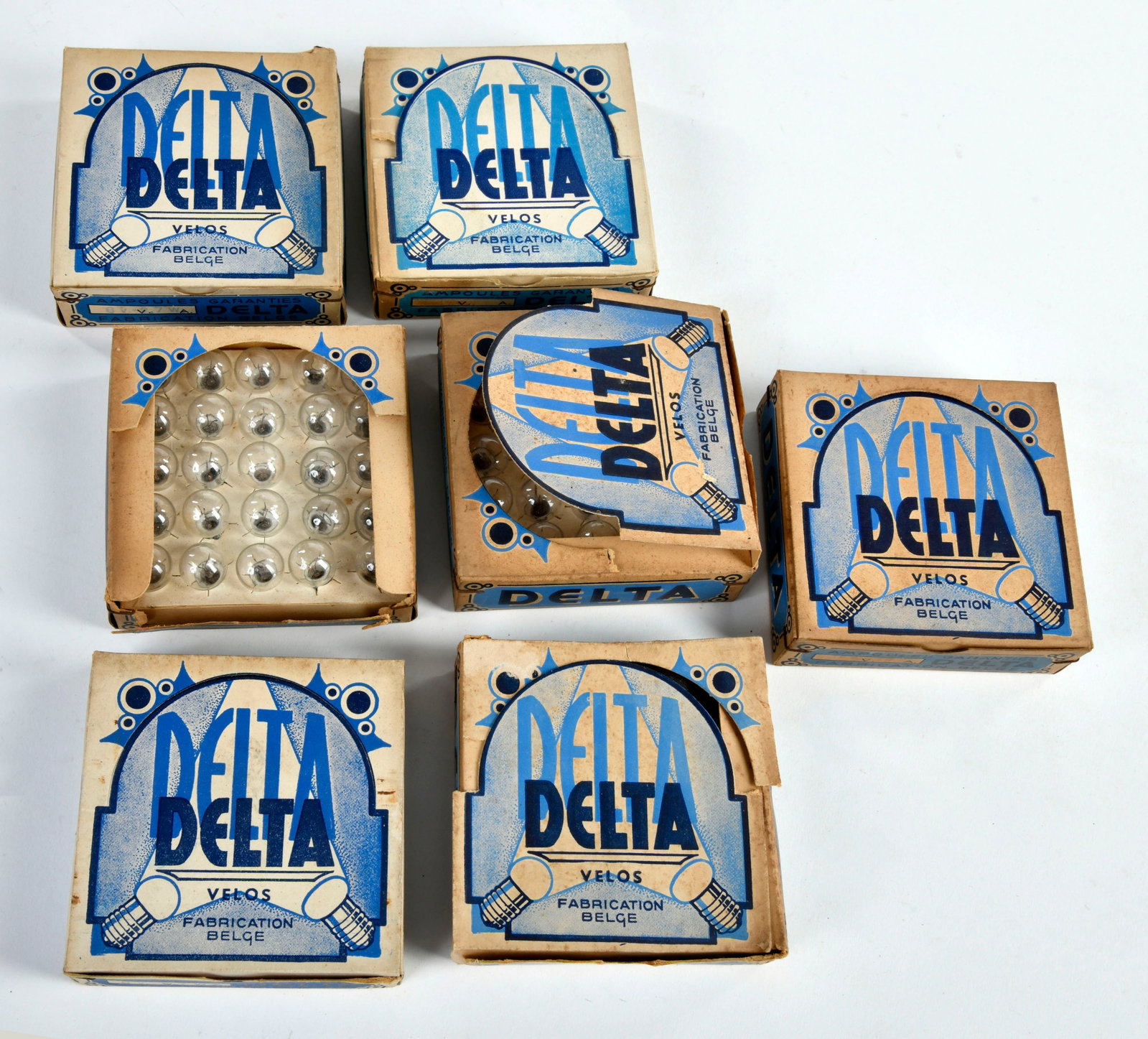 Delta Velos, 7 Packungen mit Gluhbirnen (1 of 1)