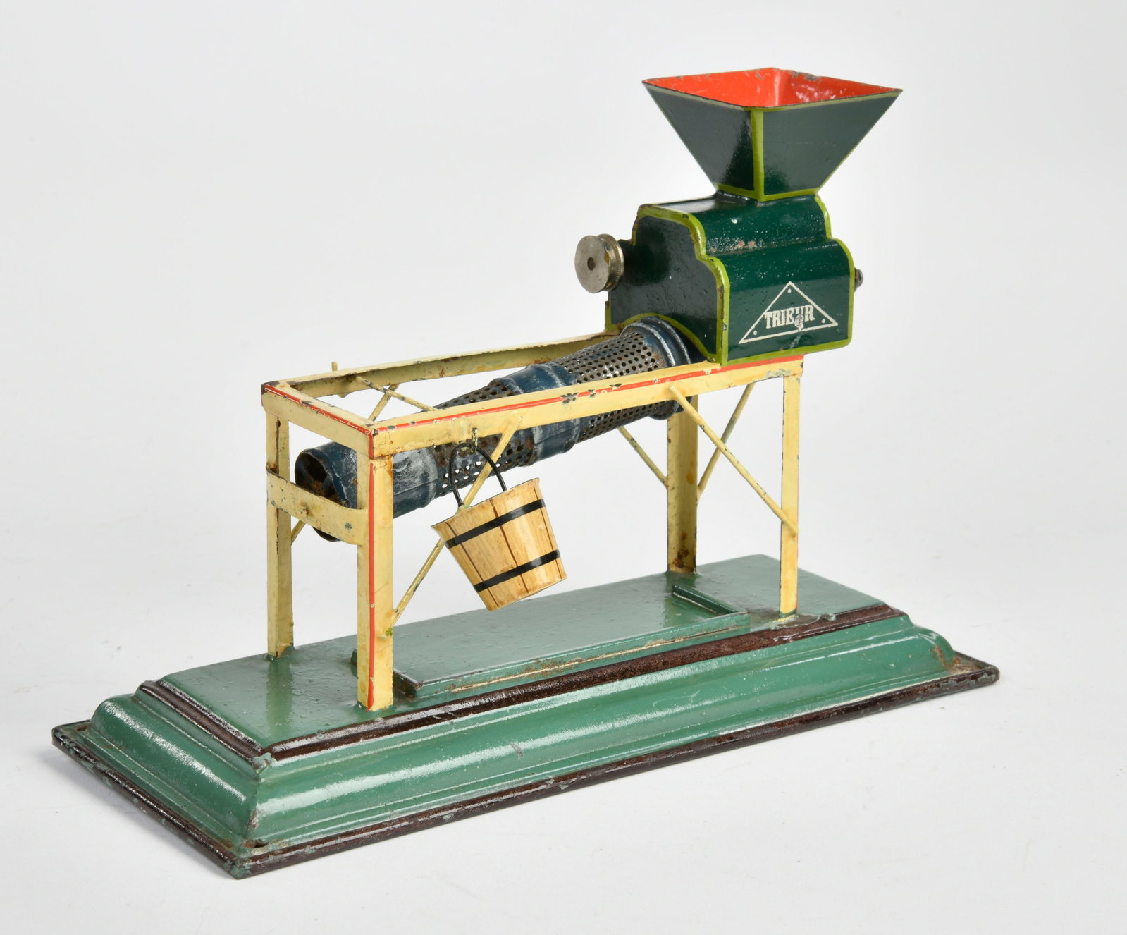 Marklin, Trieur Maschine Antriebsmodell: Marklin, Trieur Maschine Antriebsmodell, Germany VK, 23 cm, eine Schnur fehlt, sonst sehr schoner Originalzustand