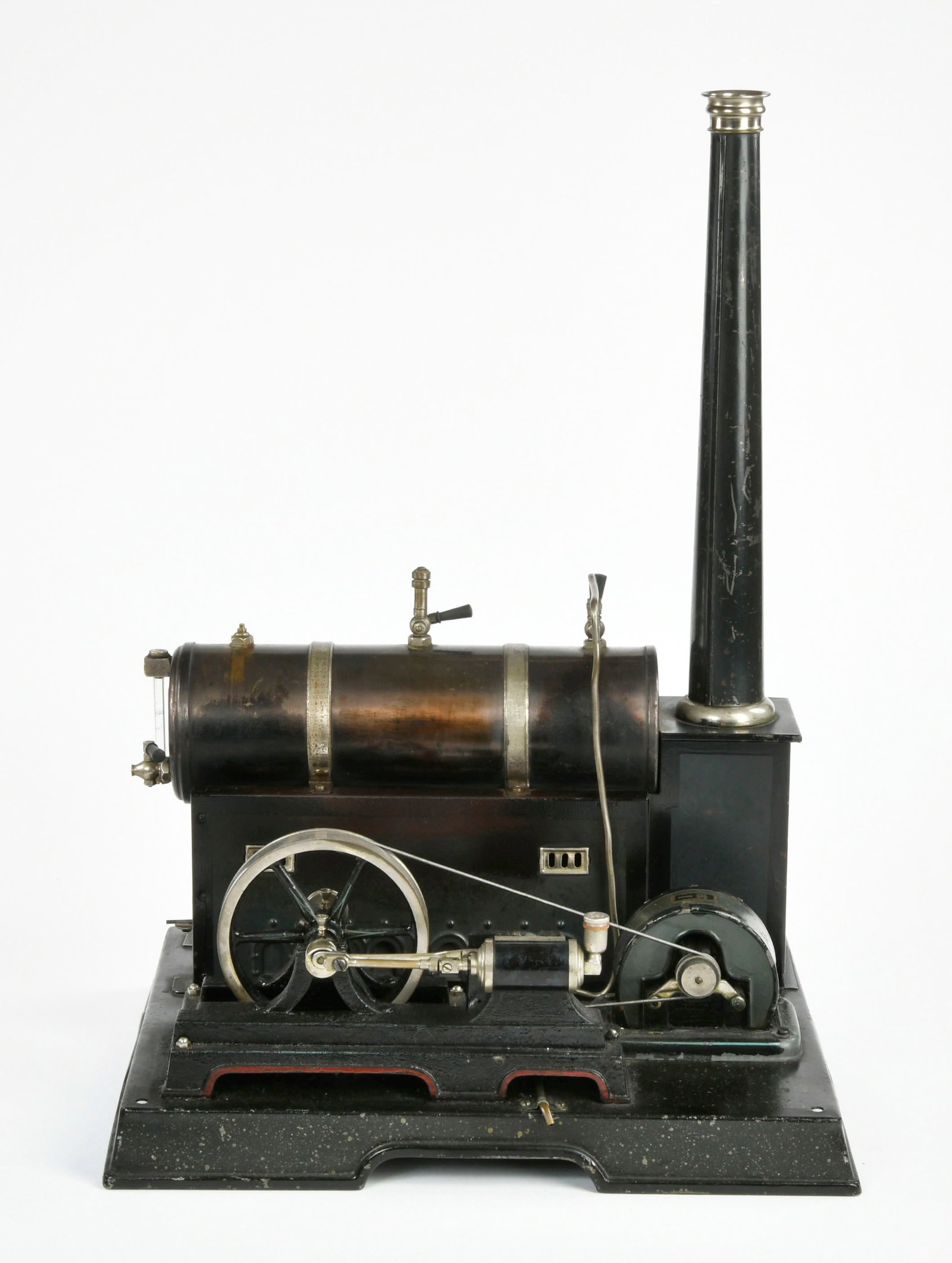 Marklin, liegende Dampfmaschine mit Dynamo: Marklin, liegende Dampfmaschine mit Dynamo, 8er Kessel, Germany VK, 39x35x50 cm, LM, mit Brenner, Z 2