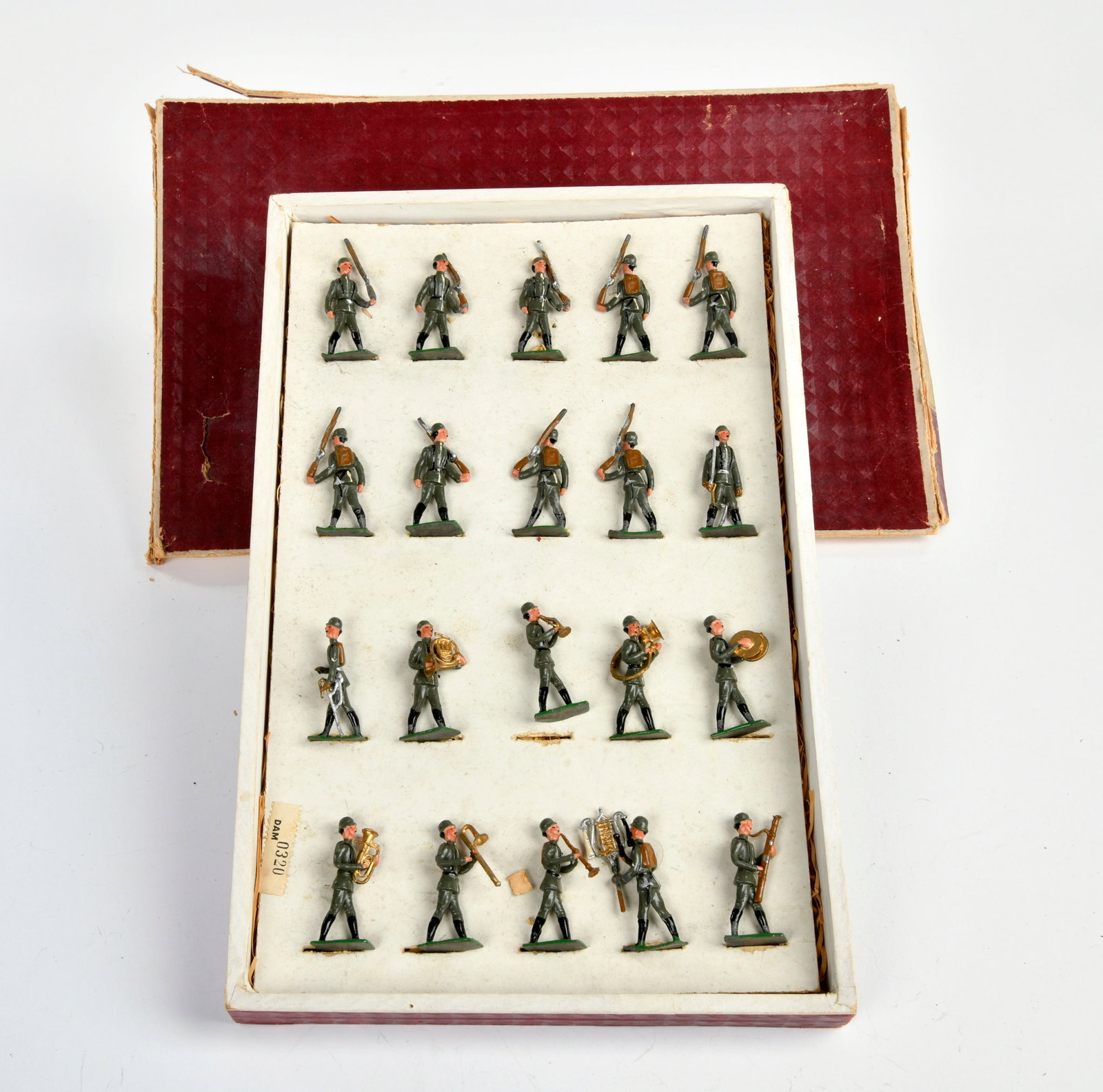 20 Soldaten, musizierend u.a.: 20 Soldaten, musizierend u.a., VK, 5,5 cm, Zinn, Okt, min. LM